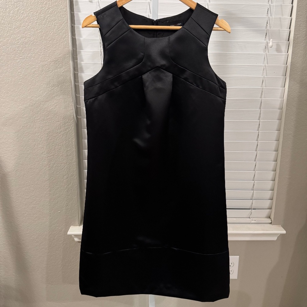 Max and Cleo Women's Size 8 Black Satin Sleeveless Shift Dress